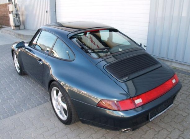 Left hand drive PORSCHE 911 993 993 CARRERA 2 COUPE